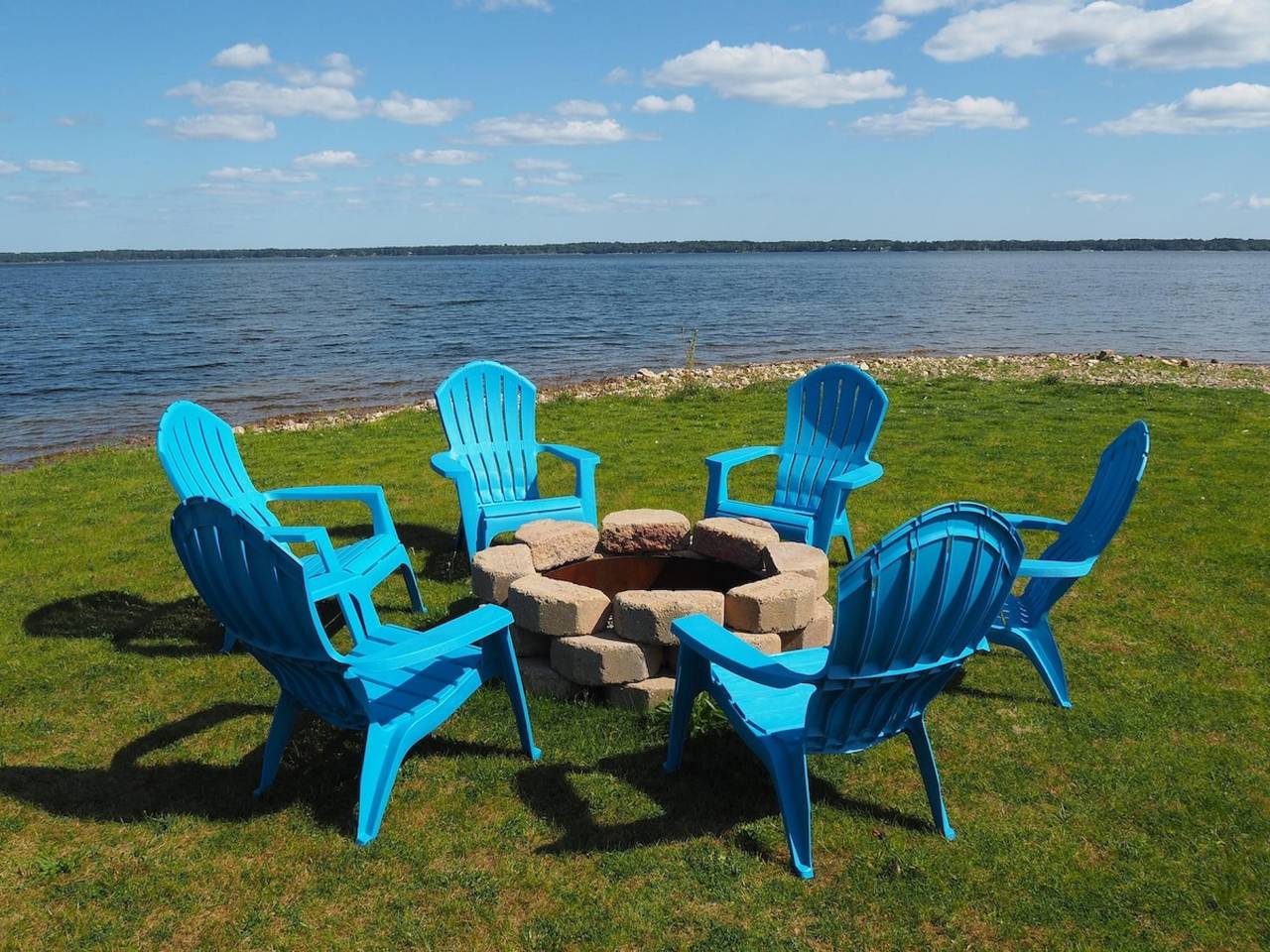 Ganze Wohnung, Malabar Cove - Lakefront, Quiet, and Relaxing! in Obere Halbinsel