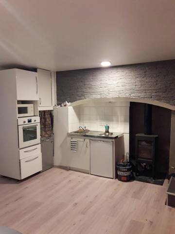 Gîte pour 4 personnes, avec balcon et vue à Thiézac