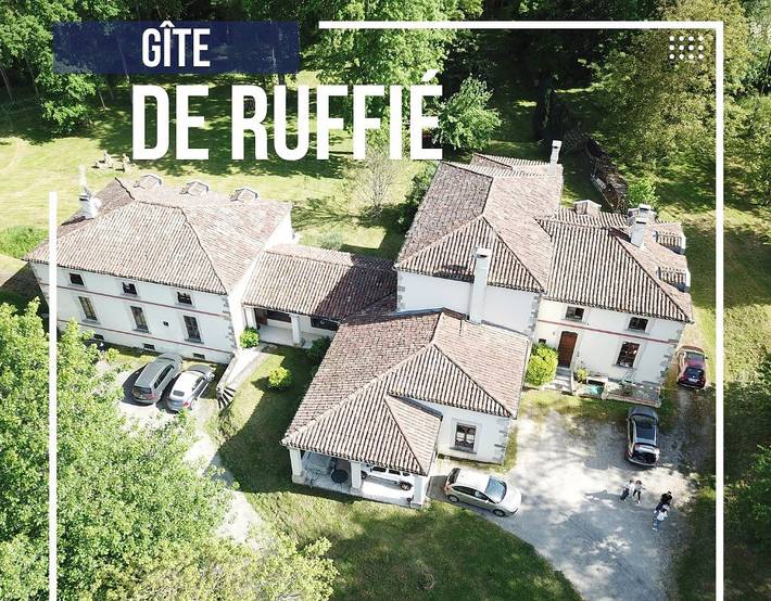Gîte pour 6 personnes, avec piscine à Foix - 2
