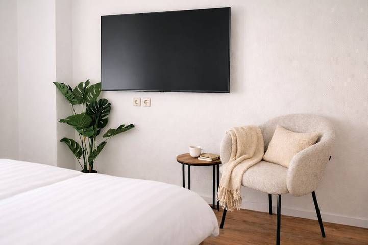 Ganze Wohnung, Modernes 1-Zimmer Apartment mit Küchenzeile in Sindelfingen, Landkreis Böblingen
