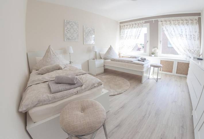 Ferienwohnung für 8 Personen, mit Balkon und Garten