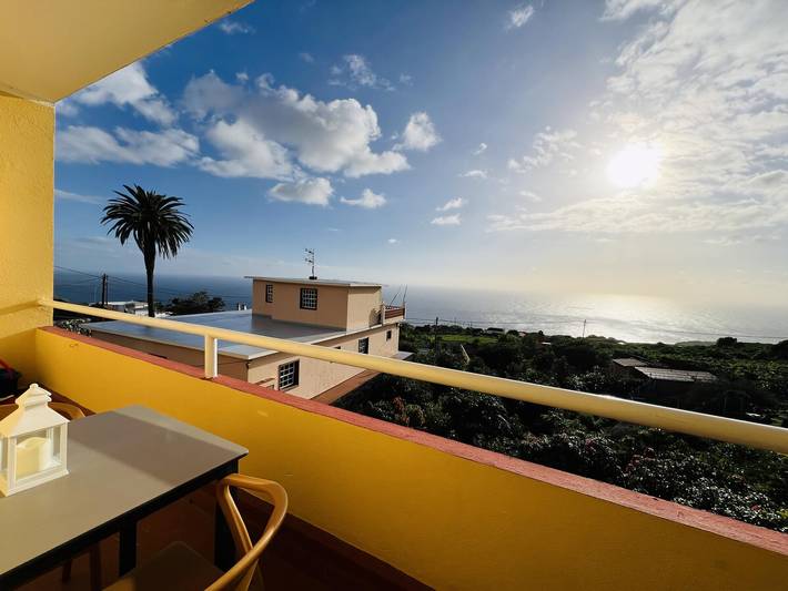 Ferienwohnung für 3 Personen, mit Balkon und Pool sowie Garten in Villa de Mazo