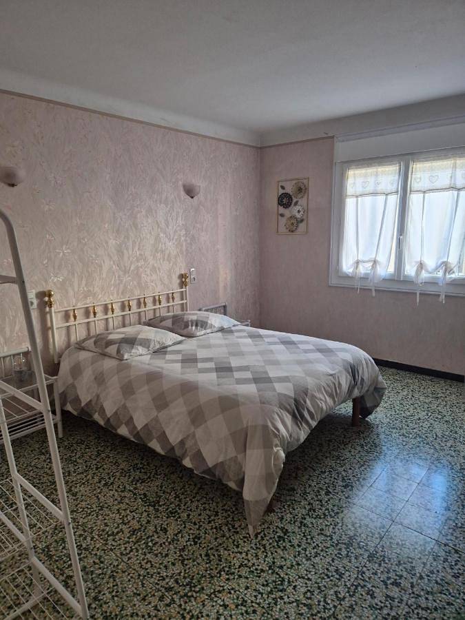 Gîte pour 4 personnes, avec balcon à Millas - 3