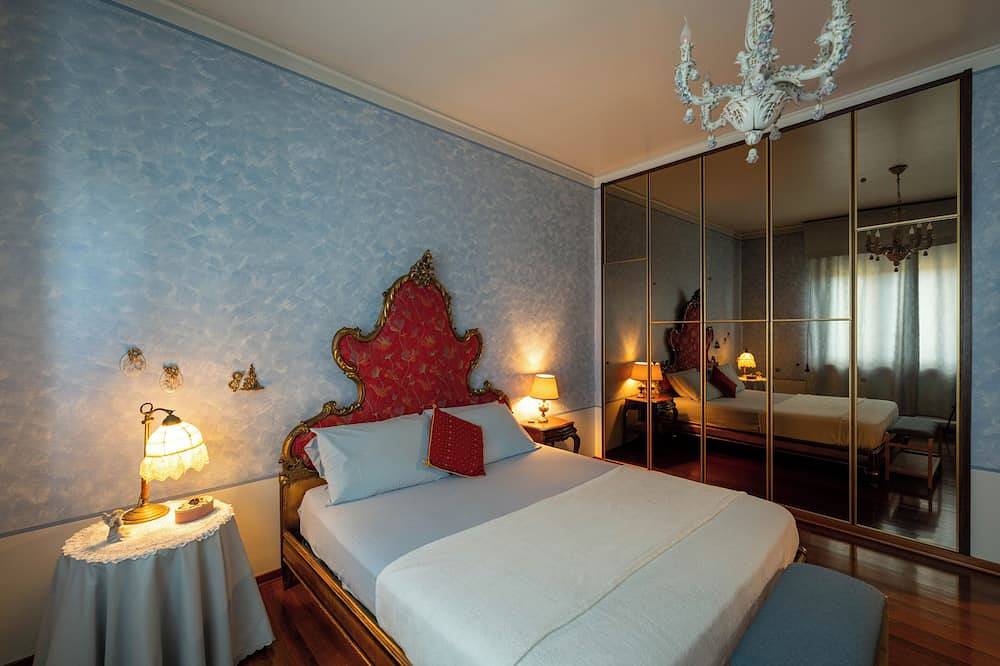 Appartamento intero, Accogliente ed elegante appartamento a pochi passi dal centro. Ideale per coppie in Alessandria, Alessandria (Comune)