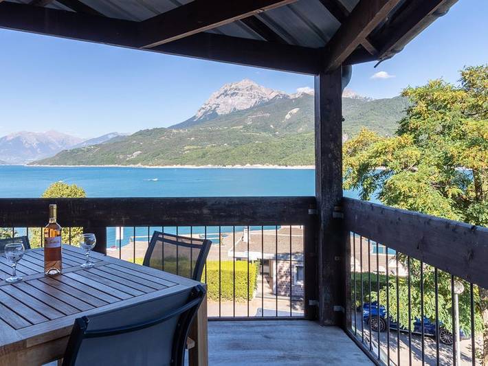 Location de vacances pour 4 personnes, avec vue sur le lac dans Lac de Serre-Ponçon - 3