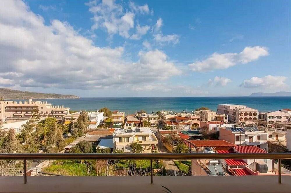 Blue Villas - Blue Villa 1 & 2 in Kato Stalos, Agia Marina