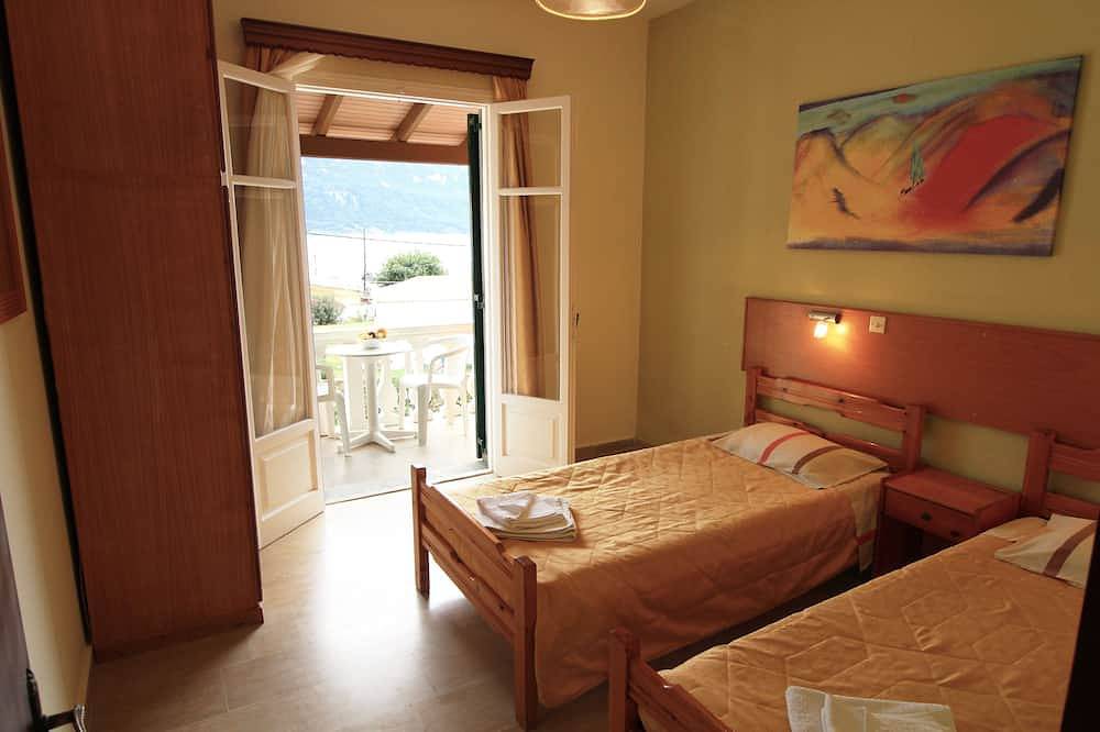 Entire apartment, House Dimitra Apartment 6 Agios Georgios Pagonis in Agios Georgios, Corfu