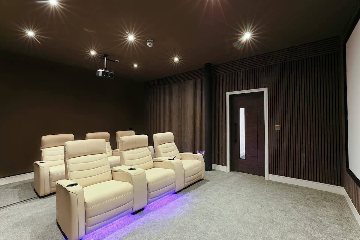 Apartamento entero, Perfect Booking | 2 Bed Flat with Gym & Cinema in Wakefield, Yorkshire del Oeste
