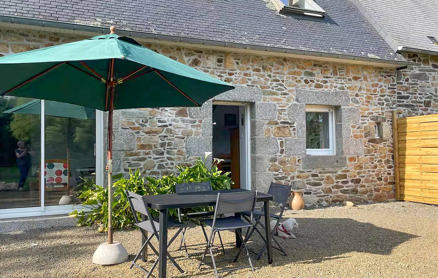 Appartement confortable avec jardin, parking et WiFi à 2,5 km de Kermaria-Sulard in Rospez, Région de Lannion