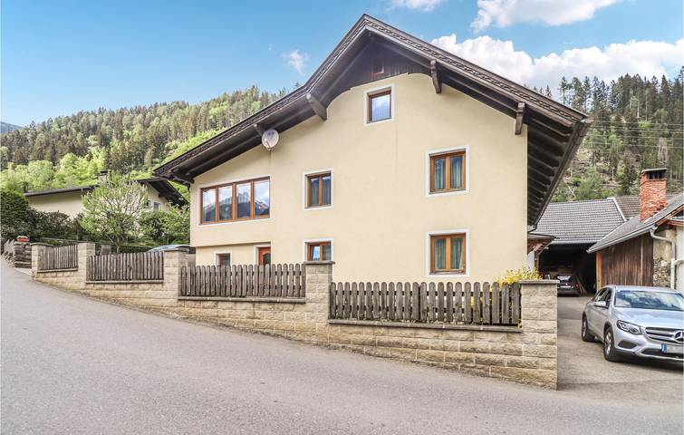 Ganze Ferienwohnung, Apartment mit Bergblick und moderner Ausstattung in Obervellach in Hohe Tauern, Obervellach