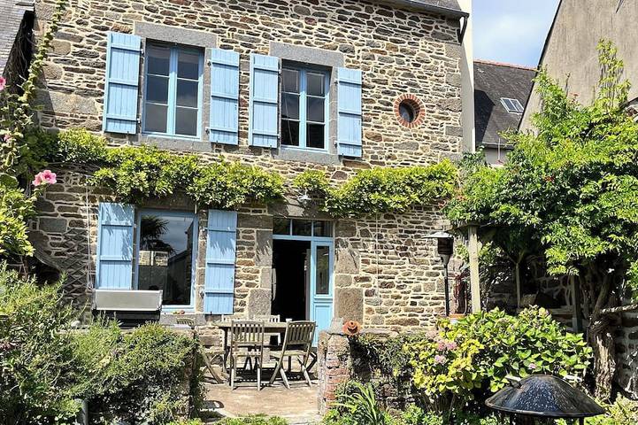 Location de vacances pour 6 personnes à La Ville-ès-Nonais