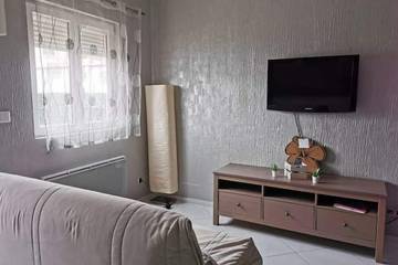 Gîte pour 2 personnes, avec terrasse à Pessac