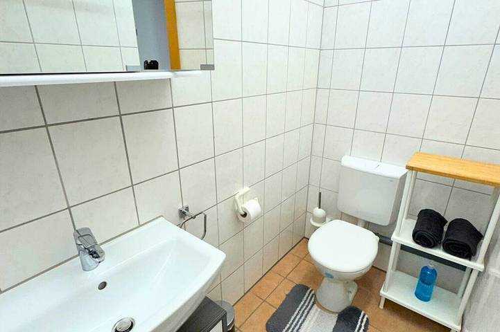 Haus mit Kostenlosen Öffentlichen Parkplätzen in Köln, Rheinland