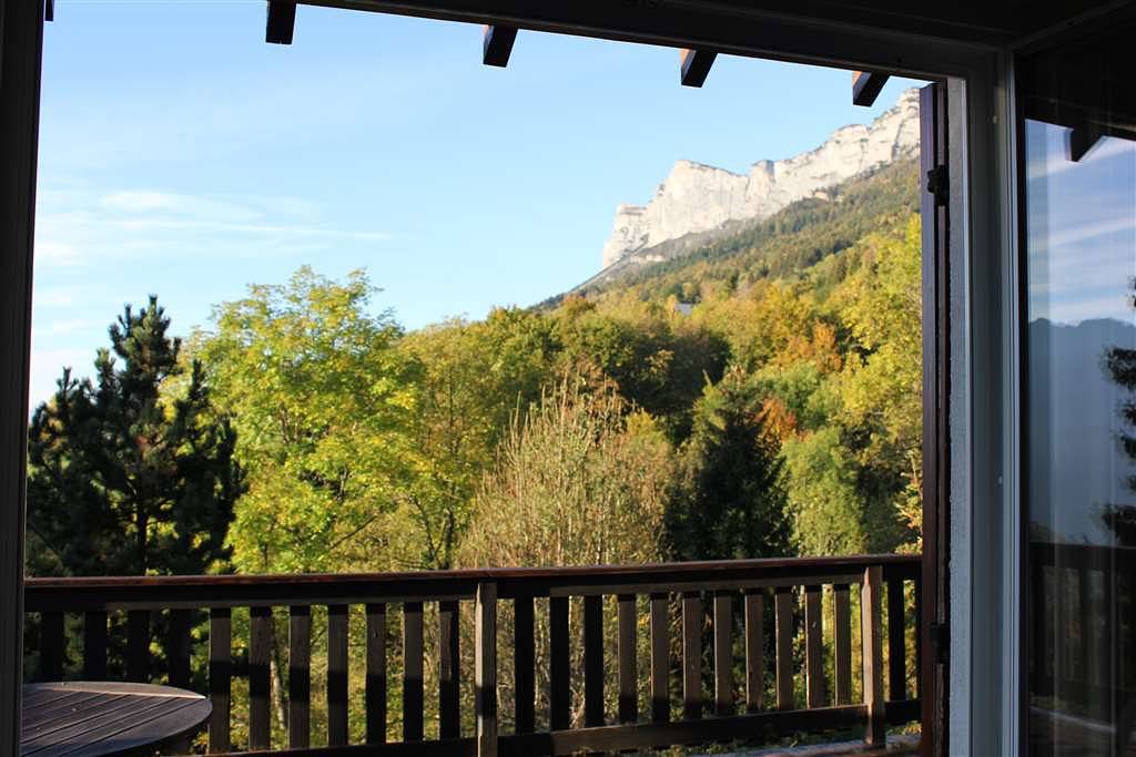 Gemütliche Gite mit Parkplatz, Garten & TV 2km vom Skilift in Saint-Bernard, Isère
