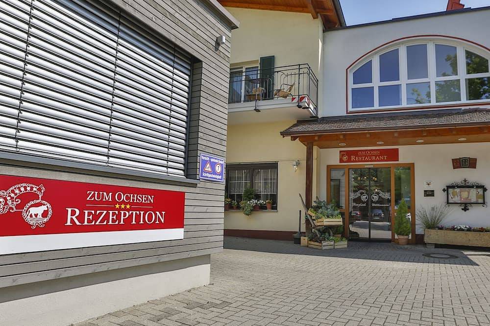 Ganze Wohnung, Gemütliches Einzelzimmer mit modernem Bad, Flachbild-Tv und Wlan in Schallstadt, Südschwarzwald