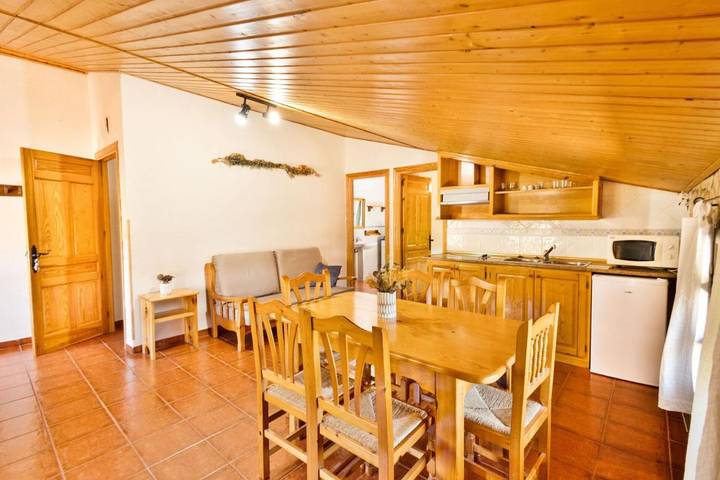 Apartamento de vacaciones para 16 personas, con vistas y jardín en Provincia de Cuenca - 2