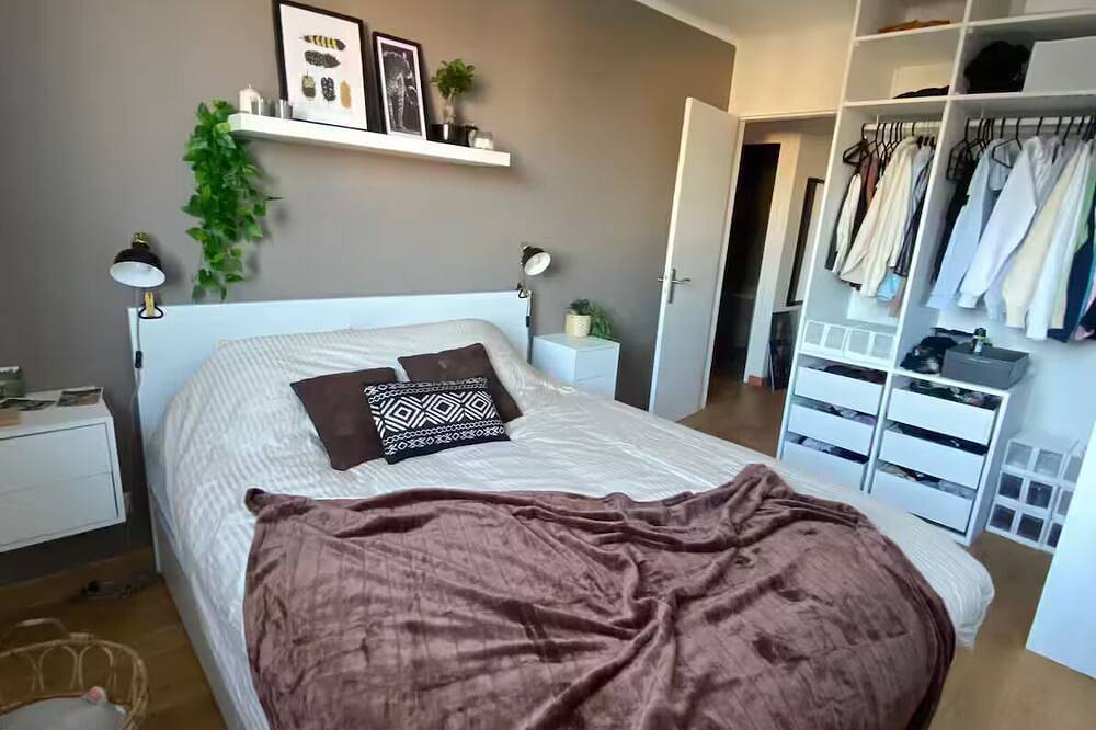 Entire apartment, Bright 3P quiet - 15 min Paris in Colombes, Hauts-de-Seine