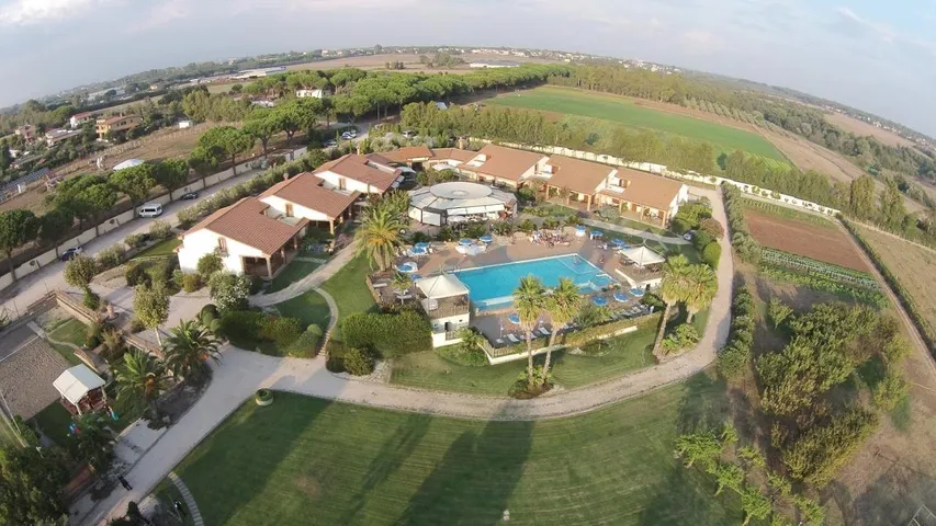 Alloggio in famiglia per 2 persone, con giardino e idromassaggio nonché piscina e terrazza - 1