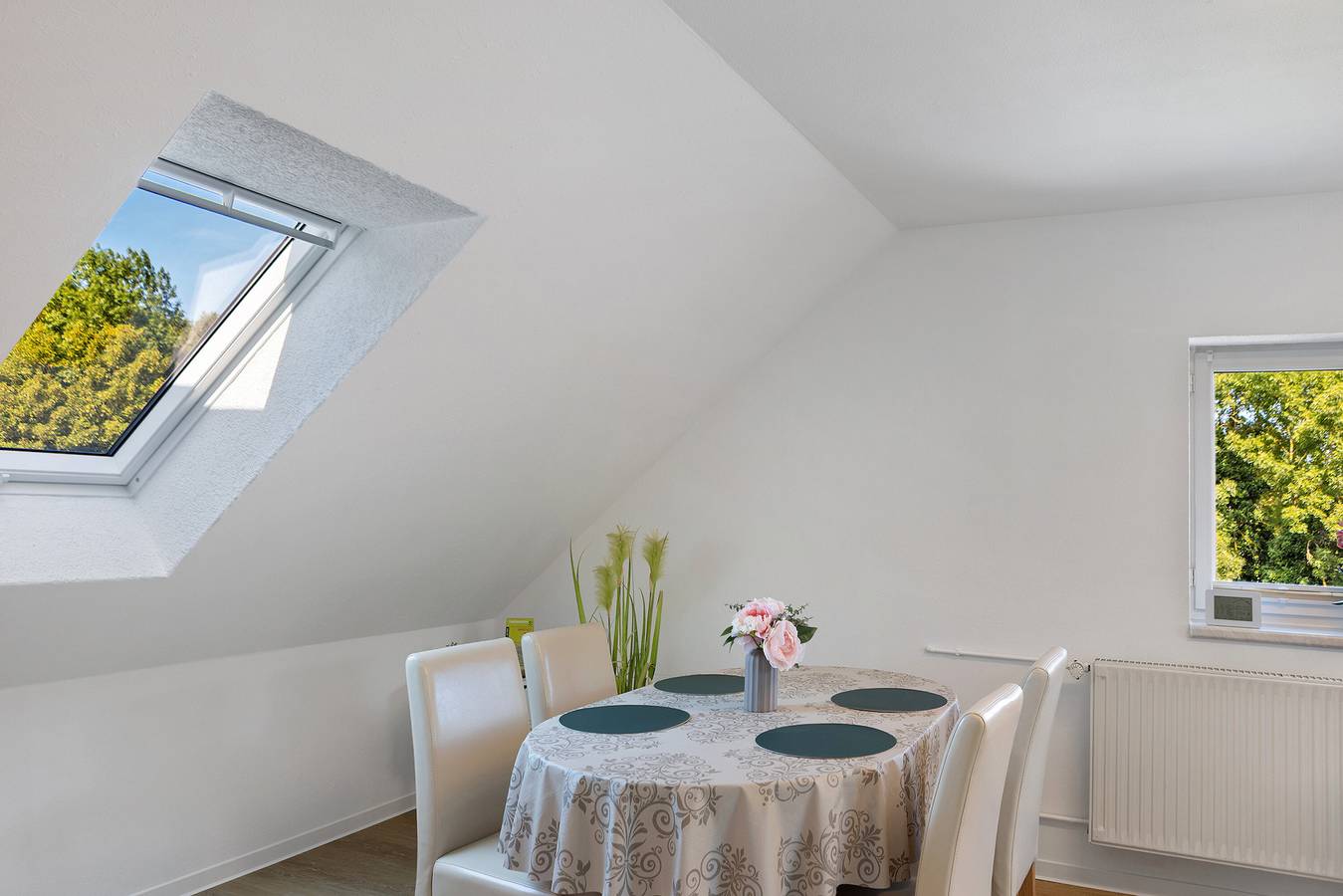 Ganze Wohnung, Ferienwohnung 'Kleinbreitenbach 2' mit Bergblick und Wi-Fi in Plaue, Thüringer Kernland