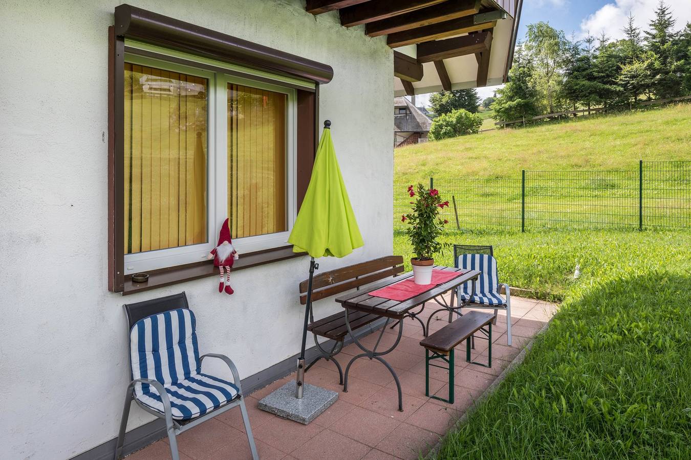 Ganze Wohnung, Ferienwohnung 'Sport Rees - Ferienwohnung Pia' mit Bergblick, Gemeinschaftsterrasse und Wlan in Hofsgrund, Oberried