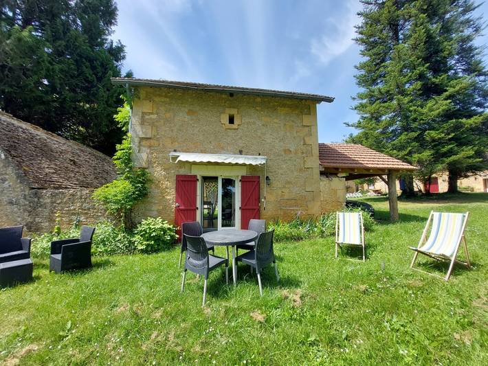Gîte pour 2 personnes, avec jardin et piscine - 1