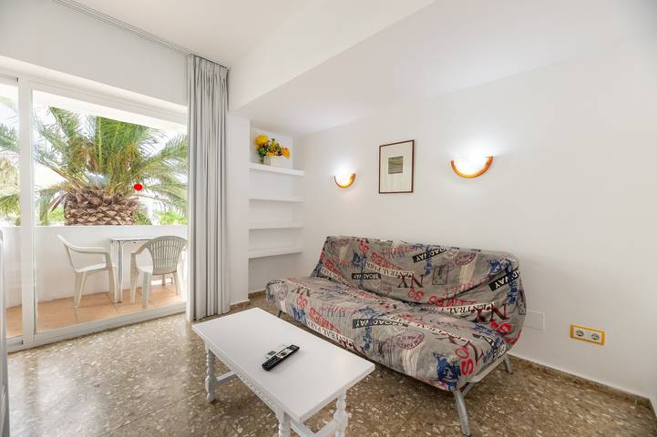 Apartamento entero, Apartamento 'Apartamento Trilo 12' con Wi-Fi in Es Pujols, Formentera