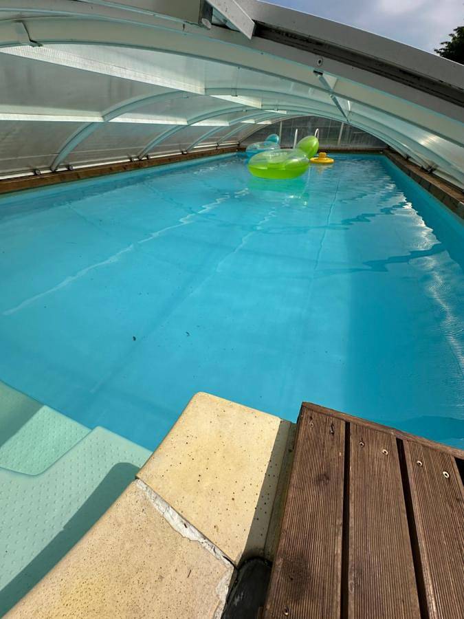 Location de vacances pour 10 personnes, avec piscine ainsi que vue et jardin, animaux acceptés dans Mesnil-en-Ouche - 2