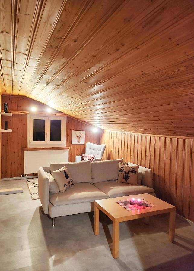 Gîte pour 2 personnes, avec jardin et vue, adapté aux familles à Trun - 2