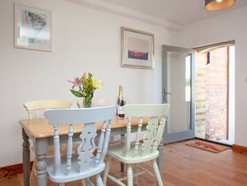 Glamping for 5 People in Dunkeswell, Devon, Photo 4