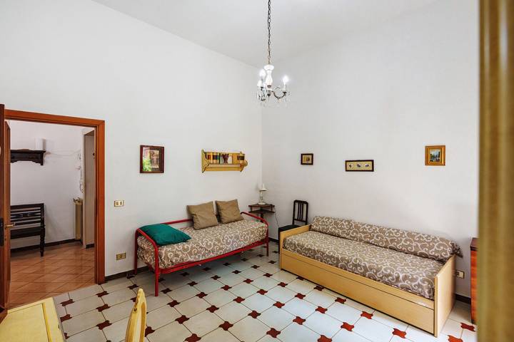 Appartamento intero, Appartamento 'Le Tre Corone' con Giardino Privato, Balcone e Wi-Fi in Salerno, Costa tirrenica Campania