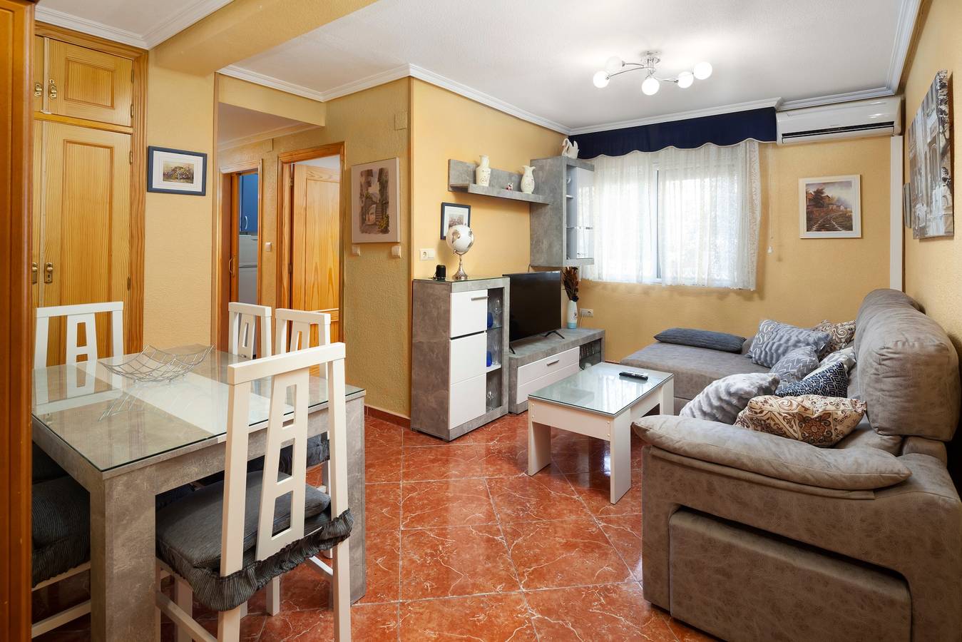 Hel lejlighed, Apartment 'Torre Del Mar' with Shared Pool, Shared Garden and Air Conditioning in Torre del Mar, Vélez-Málaga