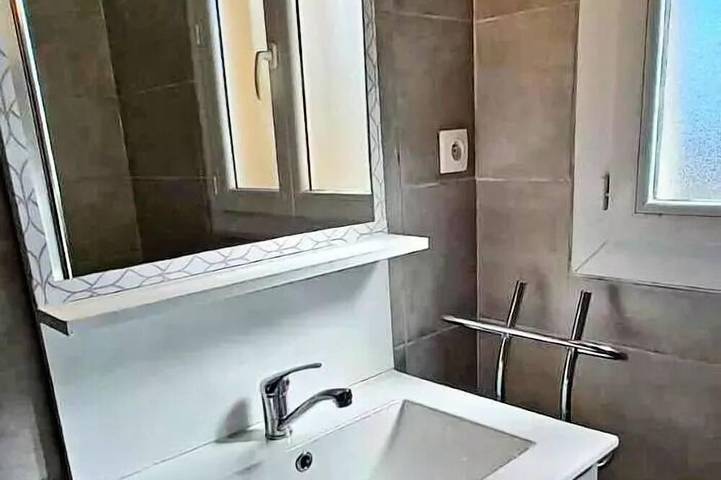 Gîte pour 5 personnes, avec Terrasse dans Plage d'Honneur - 4