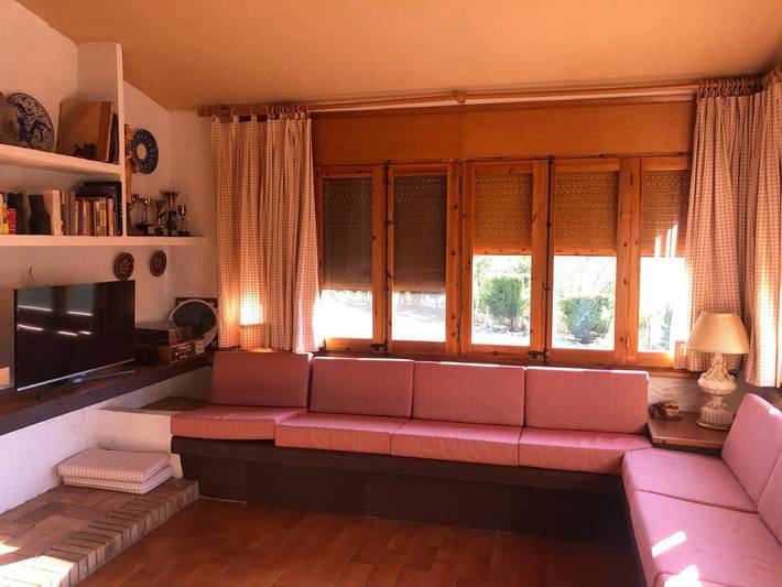 Maison de campagne pour 8 personnes, avec Terrasse ainsi que Jardin et Vue à Àger - 3
