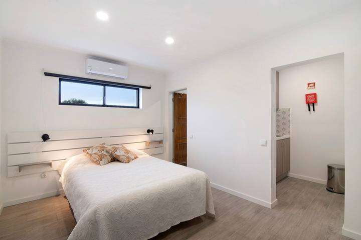 Apartamento inteiro, Apartamento 'Seashel' com Terraço Partilhado, Wi-Fi e Ar Condicionado in Moncarapacho e Fuseta, Ria Formosa