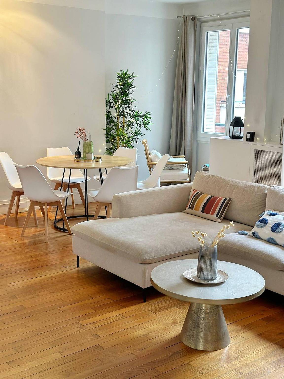 Appartement entier, Charmante retraite parisienne avec vue sur la Tour Eiffel in Paris, Île de France