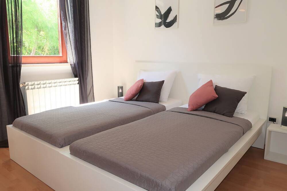 Ganze Wohnung, Ferienwohnung Ulika in Raša, Ostküste Istrien