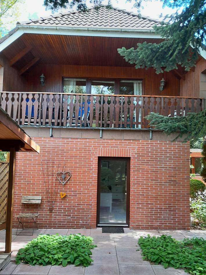 Ferienwohnung für 7 Personen, mit Balkon/Terrasse und Terrasse sowie Garten in Wanna