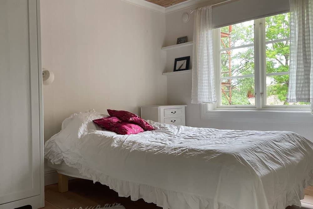 Gemütliches familienfreundliches Ferienhaus in Bergslagen, perfekt für Urlaub und Entspannung! in Lindesberg, Örebro und Umgebung