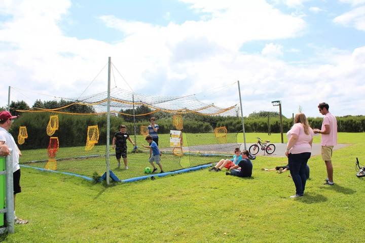Mobil home pour 4 personnes, avec piscine ainsi que terrasse et sauna à Ravenoville - 3