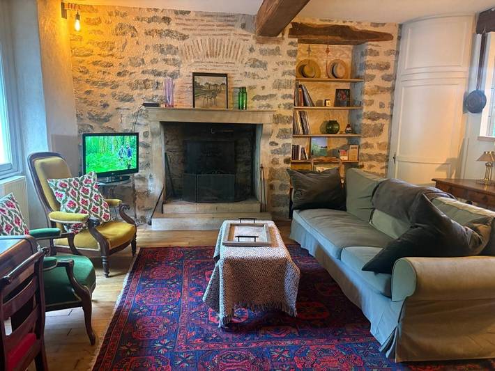 Gîte pour 5 personnes, avec vue et jardin à Semur-en-Auxois - 2