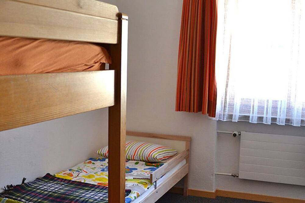 Ganze Wohnung, Bellevue, (Pany). in Luzein, Plessur Alpen