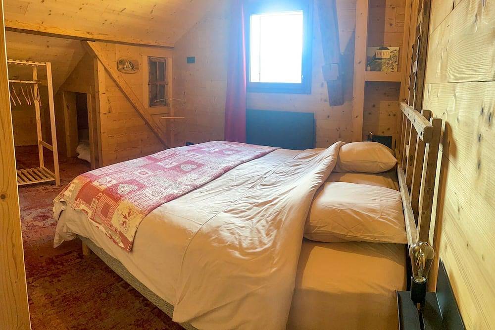 La Ferme de l'Âne Rouge - Holiday cottage -15 people including max. 12 adults in Bernex, Thonon-les-Bains region