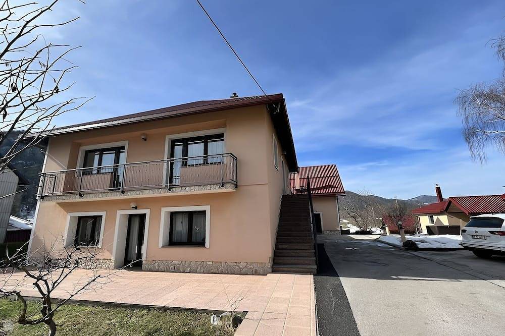 Ganze Wohnung, 2-Zimmer-Ferienwohnung mit Terrasse Lič, Gorski kotar (A-20420-a) in Fuzine, Primorje-Gorski Kotar
