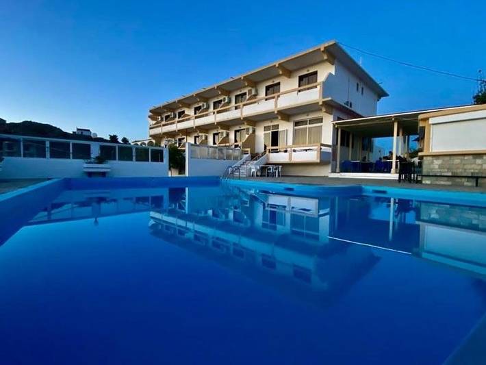 Hotel für 2 Personen, mit Ausblick und Pool sowie Garten - 1