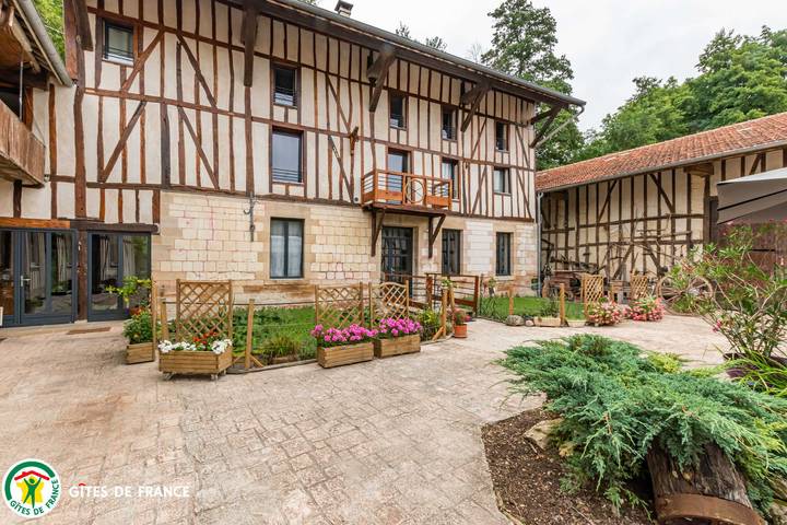 Gîte pour 15 personnes, avec terrasse - 1