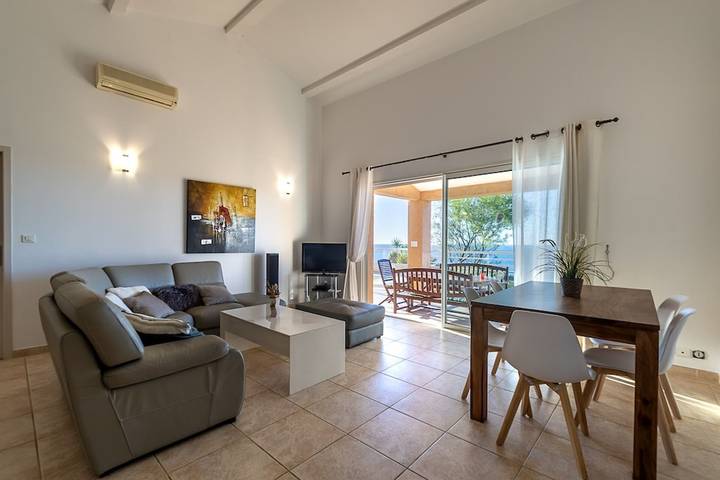 Location de vacances pour 8 personnes, avec piscine et terrasse à Corbara - 4