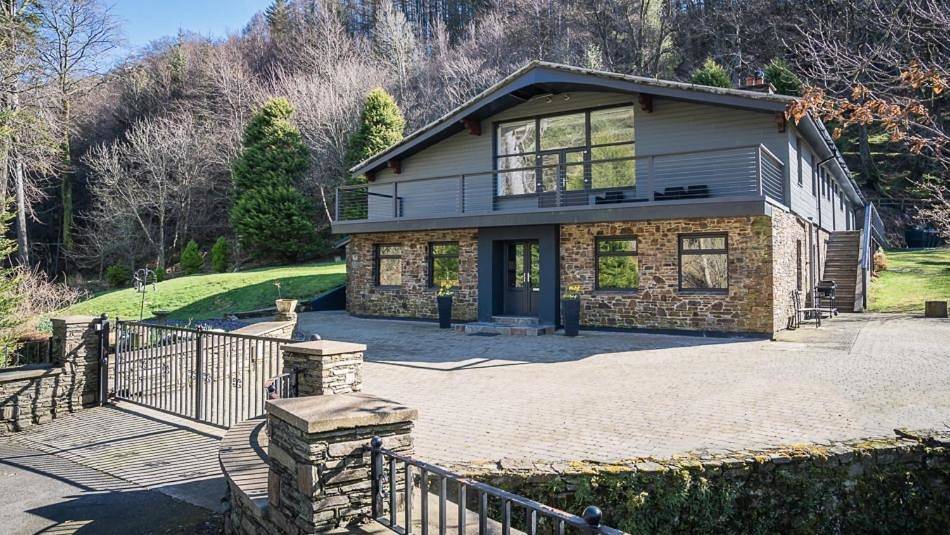 Deluxe Double Room with Bath in Lezayre, Ayre