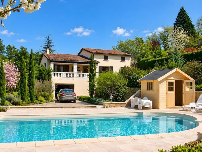 Holiday Home 'Le Figuier' with Mountain View, Shared Pool and Wi-Fi in Molières-sur-Cèze, Cévennes