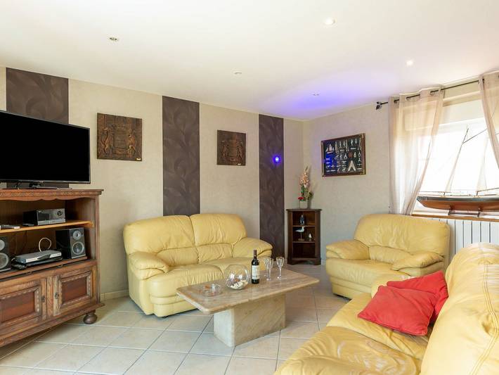 Location de vacances pour 8 personnes, avec terrasse et jardin à Plounéour-Trez - 3