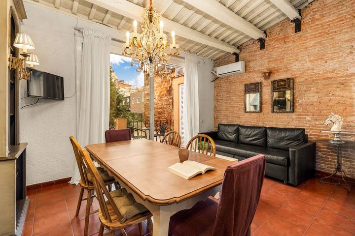 Apartamento para 3 personas, con balcón en Gracia